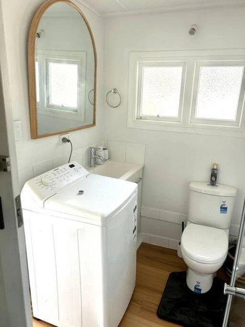 Pine Cottage - Australia Accommodation 2