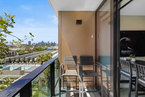 PM Residences - Modern Luxury 2BR Apt W Parking - Australia Accommodation 3