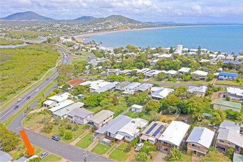 Poppies Cottage - Cooee Bay Beachside Retreat - Australia Accommodation 2