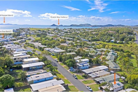 Poppies Cottage - Cooee Bay Beachside Retreat - Australia Accommodation 1