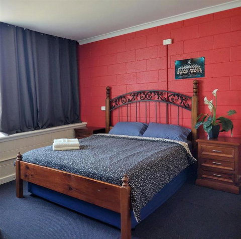 Port Adelaide Backpackers - Australia Accommodation 0