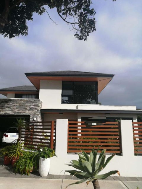 Private & Cosy! Master Bedroom In Perth With Garden View - Australia Accommodation 3