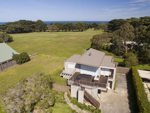 Pride And Prejudice - Australia Accommodation 0