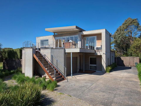 Pride And Prejudice - Australia Accommodation 2