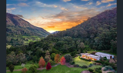 Private Luxury In The Mountains With Running Creek - Australia Accommodation 0