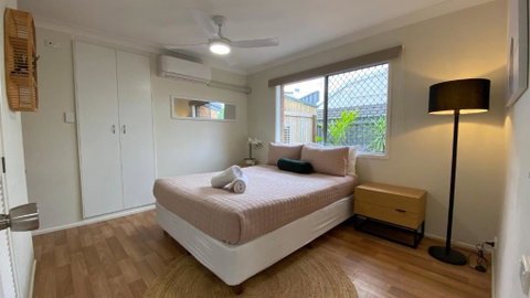 Private Guesthouse - Pet Friendly - Walk To Beach - Australia Accommodation 0