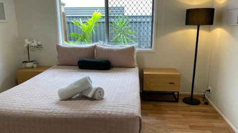 Private Guesthouse - Pet Friendly - Walk To Beach - Australia Accommodation 2