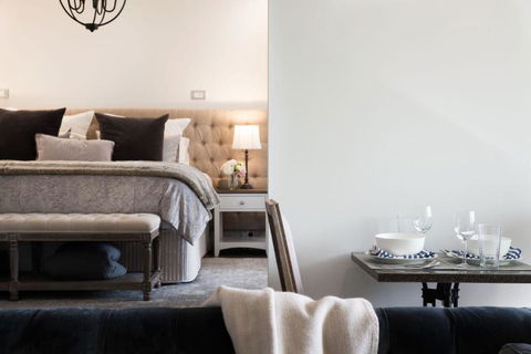 Provence Spa Villa 2 - Australia Accommodation 1