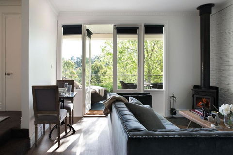 Provence Spa Villa 2 - Australia Accommodation 3