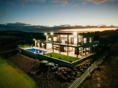 Pure Heaven - Australia Accommodation 0