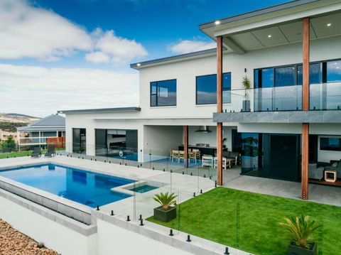 Pure Heaven - Australia Accommodation 1