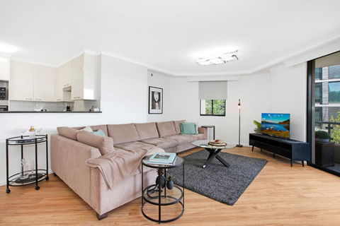 Pyrmont 2 Bed Apartment - Prime Location W Parking - Australia Accommodation 0
