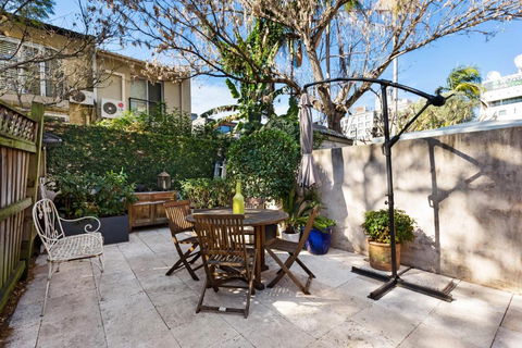 Pyrmont Self-Contained Terrace House (64 BUL) - Australia Accommodation 2