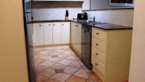 Quality Aquarius Apartment On The Beach! - Australia Accommodation 2