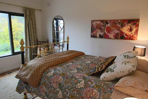 Queen On Randle - Australia Accommodation 3