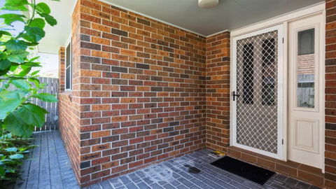 Quiet And Private Duplex - Australia Accommodation 1