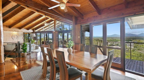 Rainforest Treehouse Sanctuary - With Ocean Views - Australia Accommodation 2