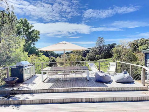Red Hill Lane 5BedroomVineyard&RuralValleyViews - Australia Accommodation 0