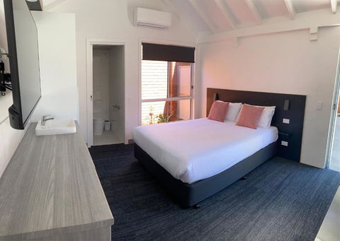 Railway Motel Myrtleford - Australia Accommodation 3