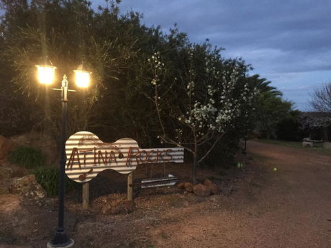 Atina Rocks Country Homestead - Australia Accommodation 2