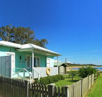 Aurora Beachfront Cottage - Australia Accommodation