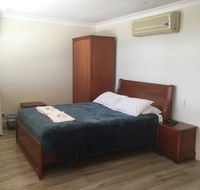 Aussie Hotel  Motel - Australia Accommodation