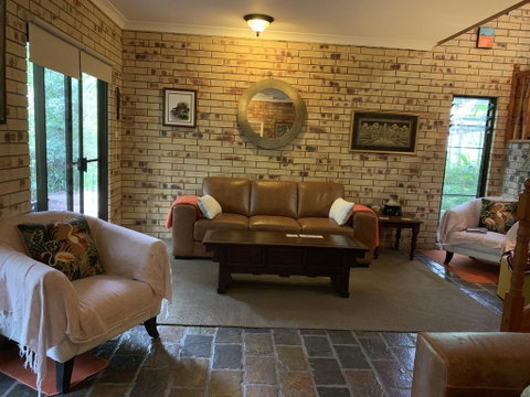 Avalon - Australia Accommodation 2