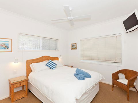 Avalon 2- Uninterrupted Views- Almost On The Beach! - Australia Accommodation 2