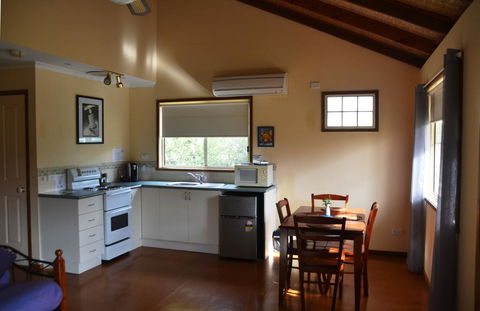 Avoca Cottages VICTORIA - Australia Accommodation 3