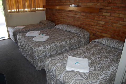 Avocado Motor Inn - Australia Accommodation 2