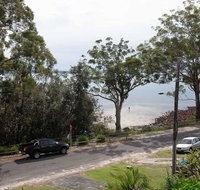 Baggies on Dutchies' 9 Burbong Street - large house with aircon boat parking  waterviews - Australia Accommodation