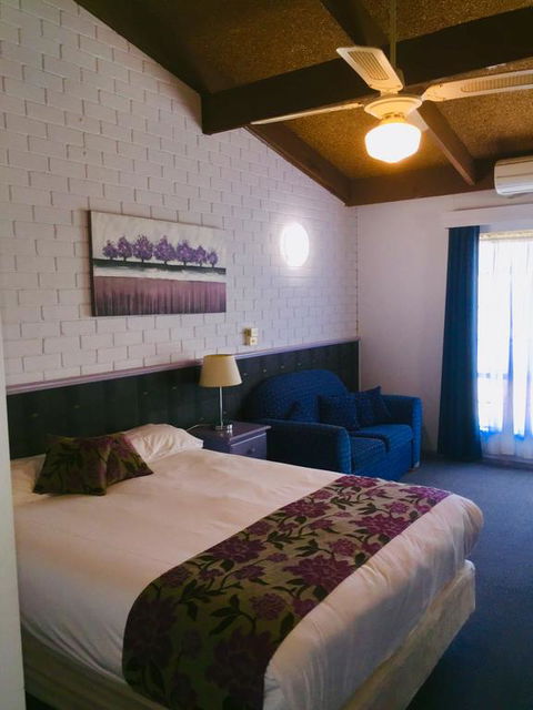 Bakery Park Motor Inn - Australia Accommodation 3