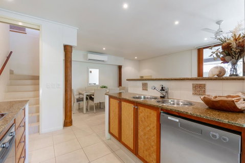 Balinese Beachfront Villa - Australia Accommodation 1