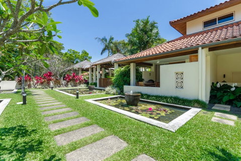 Balinese Beachfront Villa - Australia Accommodation 3
