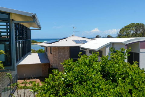 Ballantrae 8 - Sawtell, NSW - Australia Accommodation 3