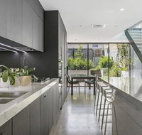 Balmain Bombshell Executive  Family Retreat - Australia Accommodation