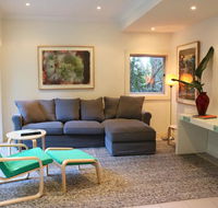 Balmoral Retreat a Garden Haven 2 Min to Beach - Australia Accommodation