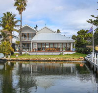 Bancroft Bay Frontage - Australia Accommodation