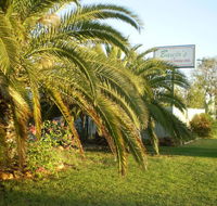 Banjos Overnight And Holiday Units - Australia Accommodation