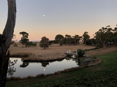 Barunah Plains Homestead - 10 Bedrooms - Sleeps 22 - Australia Accommodation 1