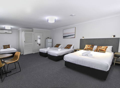 Batemans Bay Hotel - Australia Accommodation 2