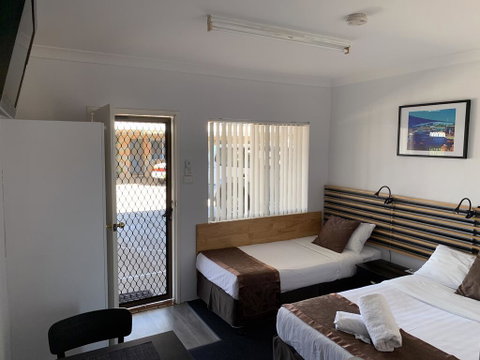 Baths Motel Moree - Australia Accommodation 1