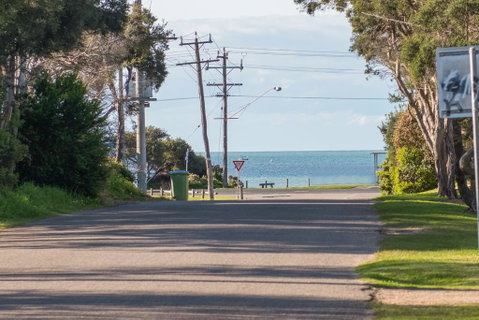 Bay Beach Beauty - Australia Accommodation 0