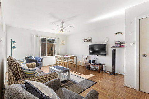 Bay Blue @ Nelson Bay- Just 3 Minutes Walk To Flypoint Beach And 10 Minutes Walk To Little Beach - Australia Accommodation 1