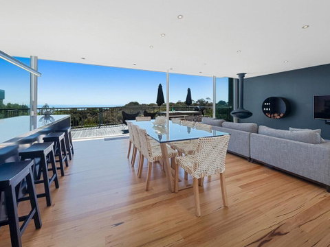 Bay Vista - Amazing Bay Views With The Beach At Your Doorstop! - Australia Accommodation 1