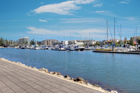 Bayswaterfront Apartments - Australia Accommodation 0