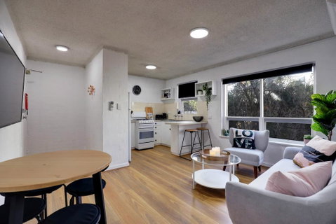 Bayswaterfront Apartments - Australia Accommodation 3