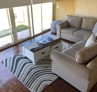 Bayview no 1 - Next to the Beach - Australia Accommodation
