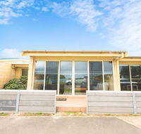 Bayview no 2 - Next to the Beach - Australia Accommodation