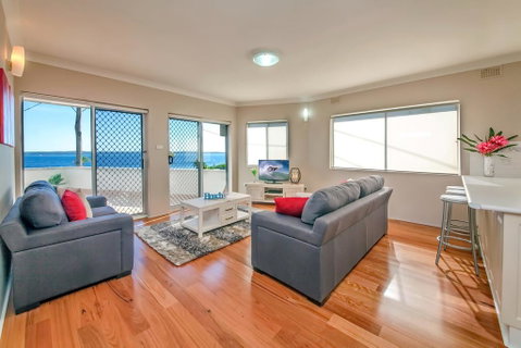Bayview Towers, Unit 1/15 Victoria Parade - Australia Accommodation 1